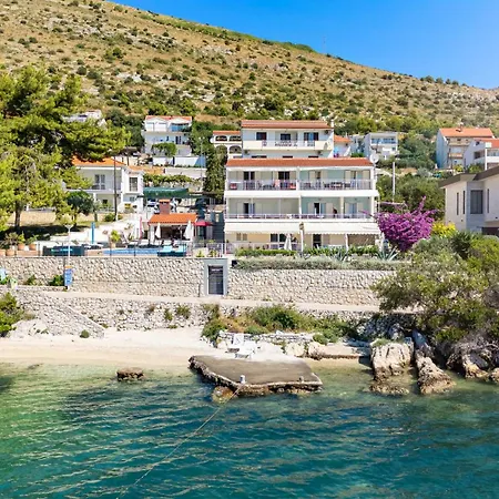Appartamento Ivona By The Sea