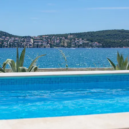 Apartment Ivona By The Sea Trogir